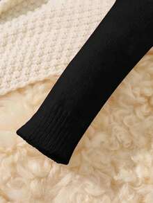 一件男童休闲宽松高领毛衣，适合返校、生日派对、晚宴、婚礼、洗礼、开学典礼、日常穿着、旅行、运动以及秋冬季节穿着。 - 黑色 - 查看 4