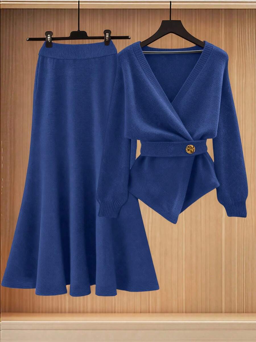 Lyxana New Elegant Button Decor Pullover Sweater, Minimalist European & American Style Fashion Knit Top - Blue - View 1