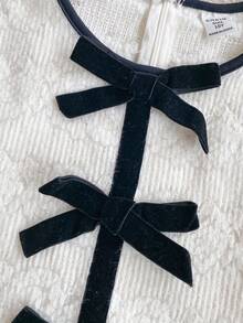 PrepCrw Váy chữ A cho bé gái tuổi teen với viền đen và cổ tròn trắng, tay dài, hoàn hảo cho phong cách trẻ trung, thanh lịch, chỉn chu, giản dị, thành thị. Thích hợp mặc khi đi chơi, dự tiệc, trở lại trường, mùa hè và mùa thu. (Từ khóa: Váy ren, Váy đi nhà thờ, Váy trắng, Váy nơ, Váy ren trắng mùa thu, Váy nơ đen, Váy đính nơ, Trang phục lễ hội, Váy đi nhà thờ, Trang phục bé gái, Ngày lễ, Giáng sinh) - trắng - Xem 8