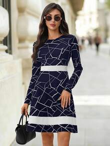 SHEIN Clasi Váy dài tay chữ A họa tiết hình học, váy màu đen tương phản, váy thu đông nữ - Xanh và trắng - Xem 6