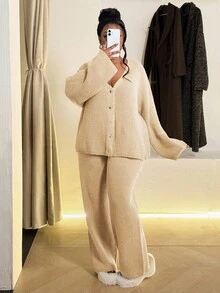 Maweii 大码女式毛衣套装，纯色，浅灰色，深V领纽扣长袖上衣+长裤，宽松深V领开衫，纽扣上衣，宽松长裤，常规基础款，宽松休闲，性感，女士日常通勤针织套装，女士户外服装套装，女装，秋冬季，保暖，柔软舒适面料。 - 杏色 - 查看 6