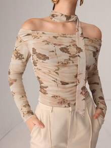 Modelyn Áo thun lưới mỏng dệt kim in ruy băng gợi cảm mùa thu - Màu be - Xem 5