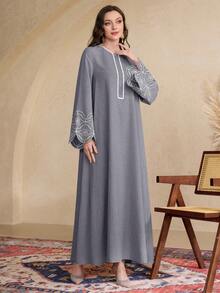 Al Najma 女士春夏圆领编织滚边刺绣喇叭袖阿拉伯风格连衣裙，阿拉伯连衣裙 - 灰色 - 查看 4