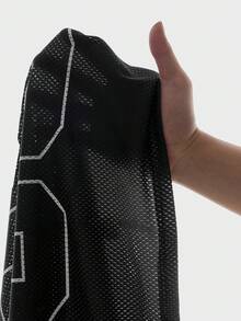 AXEPEAK Camiseta casual de manga corta con cuello en V y estampado numérico para hombre, de corte holgado - Negro - Ver 6