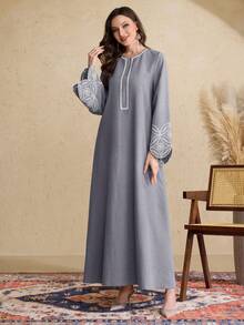 Al Najma 女士春夏圆领编织滚边刺绣喇叭袖阿拉伯风格连衣裙，阿拉伯连衣裙 - 灰色 - 查看 7