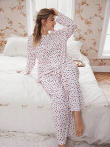 SHEIN Plus Size Romantic Ditsy Floral Crew Neck Long Sleeve Top And Wide Leg Pants Women Pajama Set, Winter Clothes Pajama Sets For Women Round Neck Pj Sets For Women Long Sleeve Strawberry Pajama Set Soft Pajamas Set Cherry Pajama Set