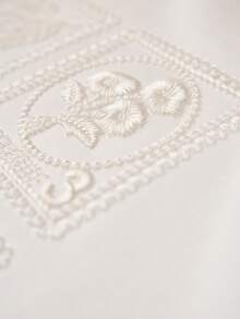 AKNOTIC 男士宽松圆领落肩长袖休闲镂空刺绣卫衣 - 白色 - 查看 9