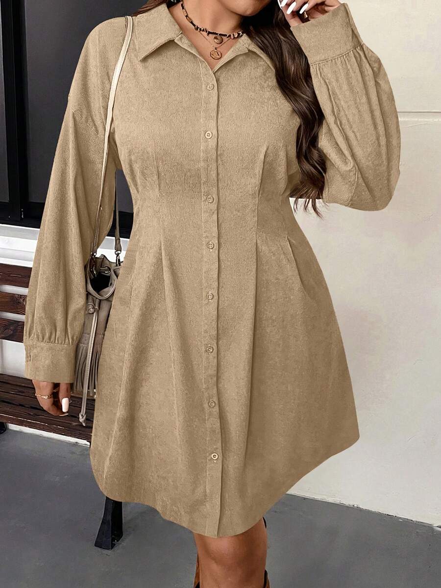 SHEIN VCAY 大码秋冬收腰开衫式休闲复古连衣裙 - 杏色 - 查看 1
