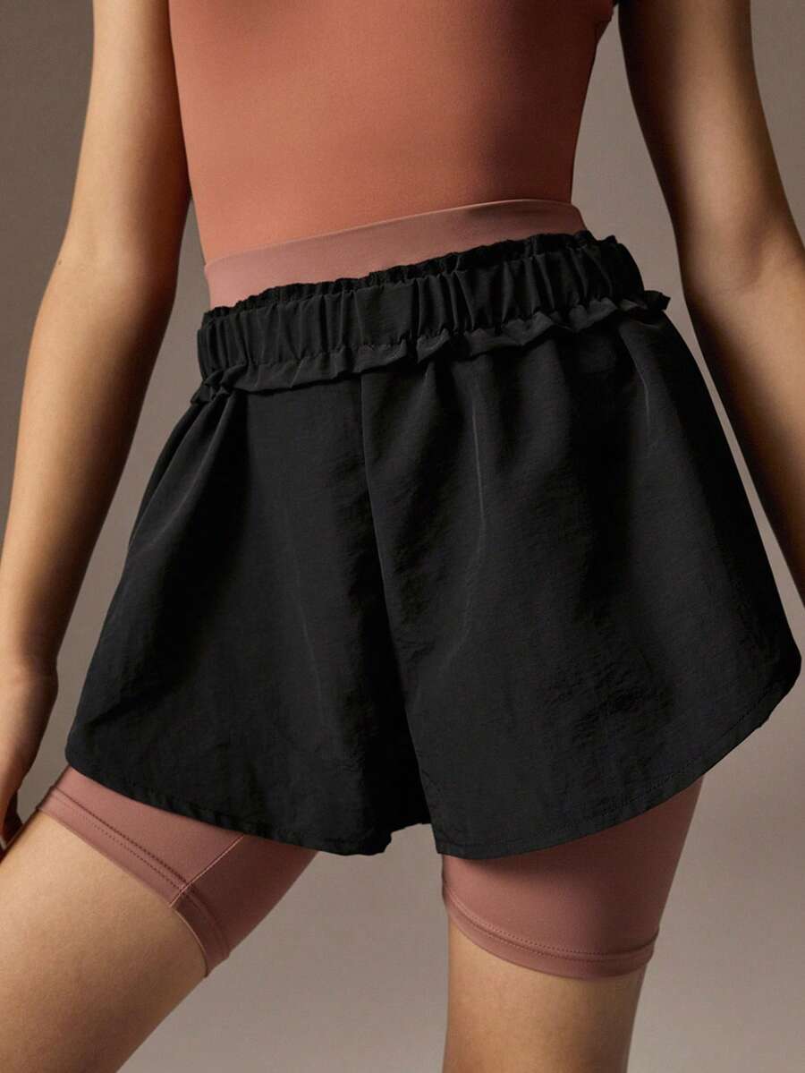 Loose Black Ballet Shorts For Teen Girls, Relaxed Leg, Suitable For Stretching Movements, Waistband Can Be Folded To Match Leotard, Smooth And Comfortable Fabric. Suitable For Teen GirlCampus, Ballet Dance Training, Outdoor Sports Casual Wear - Black - View 1