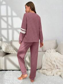 SHEIN Women's Cartoon Bear Round Neck Drop Shoulder Long Sleeve Top And Pants Lounge Set, Winter Clothes Cute Lounge Set Teddy Bear Pajama Set Knit Pajama Set Comfy Pajamas Set Long Sleeve Lounge Set - Maroon - View 2