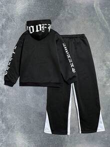 SHEIN Coolqubz Tween Boys Gothic Font Print Hoodie & Contrast English Graphic Sweatpants Set,Unisex - Black - View 2