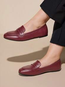 CUCCOO CURVES Women's Casual Versatile Commuting Minimalist Wide Fit Flats For Christmas - Burgundy - View 1
