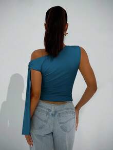 SHEIN BAE 优雅女士不对称领口系带露肩上衣，适合日常约会、外出、夜店、派对等场合。 - 水鴨藍 - 查看 2