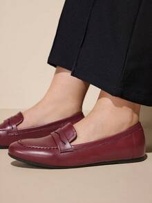 CUCCOO CURVES Women's Casual Versatile Commuting Minimalist Wide Fit Flats For Christmas - Burgundy - View 4