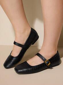 CUCCOO CURVES Women's Casual Versatile Commuting Simple Wide Fit Flats For Christmas - Black - View 3