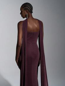 Elitara 极简主义结构主义手工褶皱无肩带紧身连衣裙，适合作为晚礼服、商务正装、宾客礼服、网纱连衣裙、正式礼服、长款连衣裙穿着。