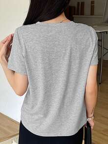 DAZY T-shirt ample à manches courtes pour femmes avec imprimé slogan et encolure ronde pour l'été, t-shirts graphiques, vêtements de rentrée scolaire - Gris - Voir 7