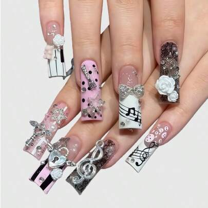 ROMWE Kawaii Puntas de uñas postizas hechas a mano con alas de metal en forma de corazón romántico con encaje, nota musical y serie rosa, estilo de bailarina, adecuadas para salidas diarias y citas. Producción masiva, diseño enérgico para niñas.