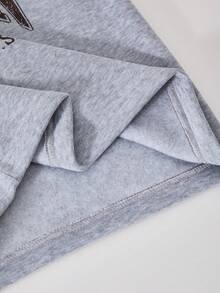 SHEIN Explorewe Sudadera casual con cuello en V y gráfico de letras para niñas preadolescentes, otoño - Gris - Ver 8