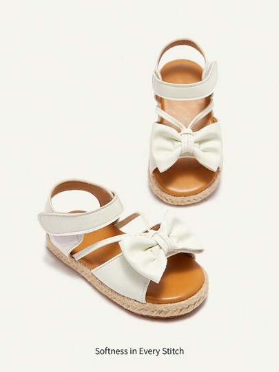 Cozy Pixies 1 Pair Summer Woven Bow Princess Style White Flat Comfortable Vacation Sandals For Baby Girls