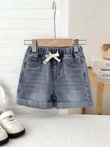 SHEIN Quần short jean denim màu xanh dương kiểu cổ điển, mềm mại, dễ thương cho bé trai, có dây rút ở eo và túi, thích hợp mặc hàng ngày và đi học, phong cách đường phố, Giáng sinh, Năm mới, bộ sưu tập thời trang, quần short jean, quần short jean denim cho bé 2 tuổi, phong cách thường ngày, quần jean họa tiết, quần short denim họa tiết thập niên 2000, thích hợp cho Lễ tình nhân, đi biển, dự tiệc, kỳ nghỉ. - Rửa nhẹ - Xem 6