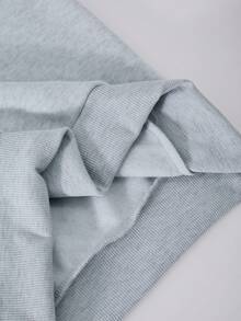 SHEIN ChillGRL Streecool 儿童/少女圆领半拉链插肩宽松休闲字母印花长袖卫衣和修身长裤两件套，适合春秋季休闲街头穿搭。