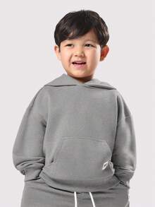 SUMWON 男童连帽卫衣套装，套头衫带前袋，搭配同款慢跑裤，冬季休闲度假装。 - 淺灰色 - 查看 3
