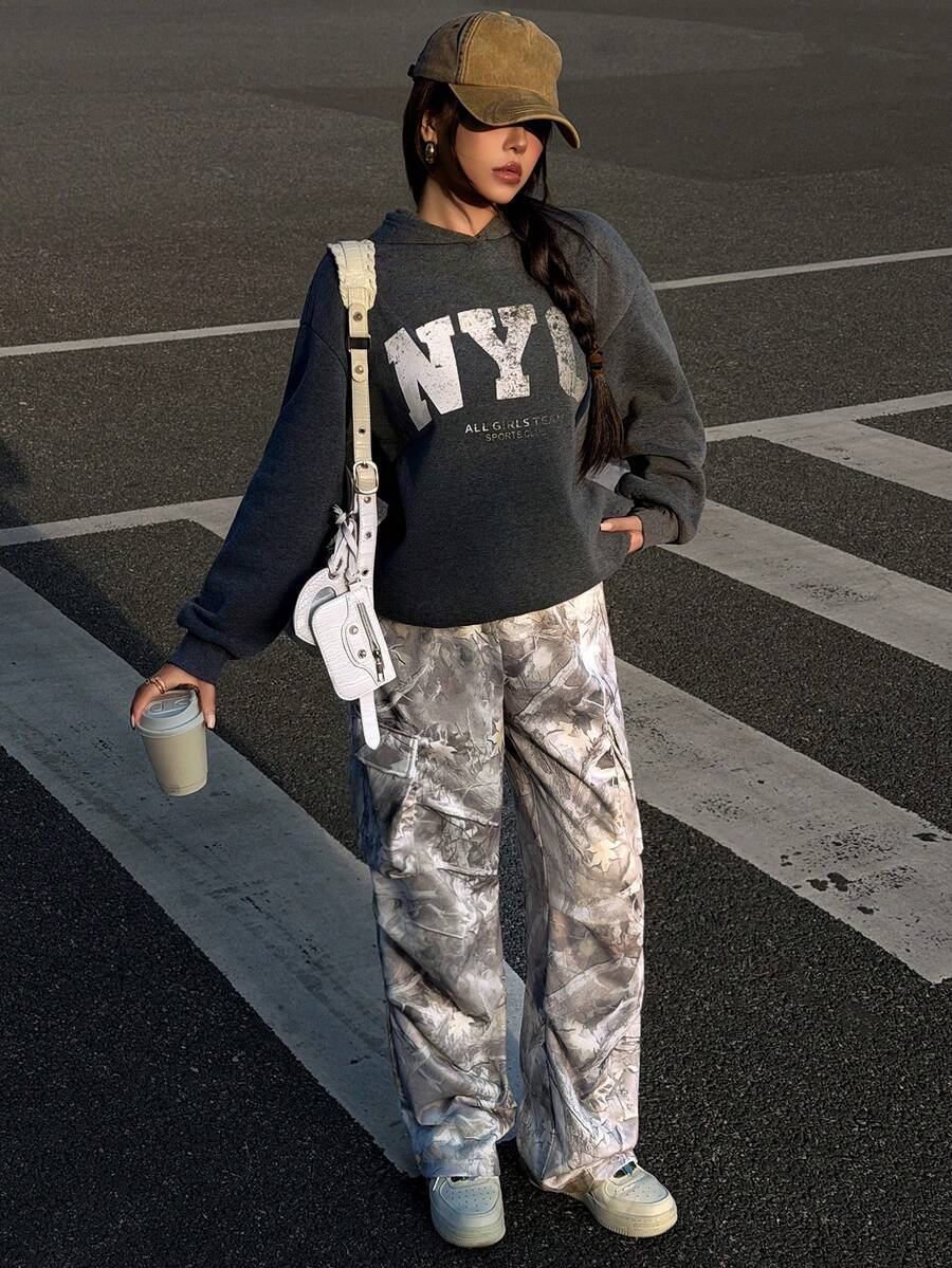 SHEIN Glowzi Teen Girls Casual Daily Fashion Hooded Grey NYC Letter & Dried Leaf Print Cargo Pants Set - Dark Grey - View 1