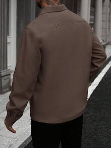 Manfinity Homme 男士纯色时尚简约前扣翻领衬衫式夹克棕色纽扣男士摩卡色飞行员夹克男士衬衫式夹克男士休闲夹克 - 咖啡棕 - 查看 2