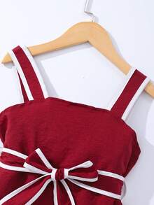 Bộ áo thun cho bé gái tuổi teen, áo tank top màu đen phối viền trắng, thiết kế thắt lưng, kết hợp với quần short, kiểu dáng đơn giản phù hợp cho công sở mùa hè. - Đỏ - Xem 3
