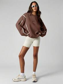 MISSGUIDED 女士秋冬舒适宽松圆领卫衣，白色条纹撞色包边设计。 - 咖啡棕 - 查看 4