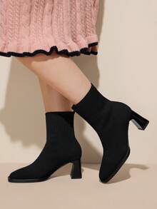 CUCCOO CURVES Women's Fashionable Elegant Commuting Thick High Heel Boots For Christmas - Black - View 5