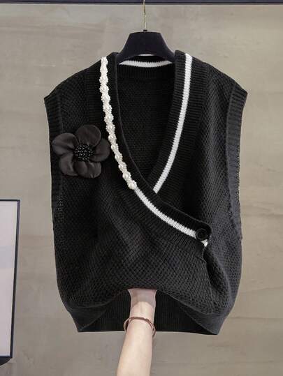 GlowEve CURVE Plus Size Pearl Flower Decor Knit Vest, Pearl Chain Splice Exquisite Eye-Catching, Unique 3D Flower Design Niche, Contrast Binding Enhances Quality, Loose Fit Flattering, Layer Over Shirts & Sweaters For Chic Autumn/Winter