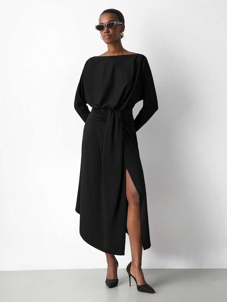 SHEIN Maija Women's Fashionable Solid Color Backless High Slit Dress, Designed With Elegance. Suitable For Urban Commute, Business Occasions, Casual, Beach Vacation. Versatile For Music Festivals, Valentine's Day, Summer Gatherings, Showcasing Feminine Elegance And Confidence.