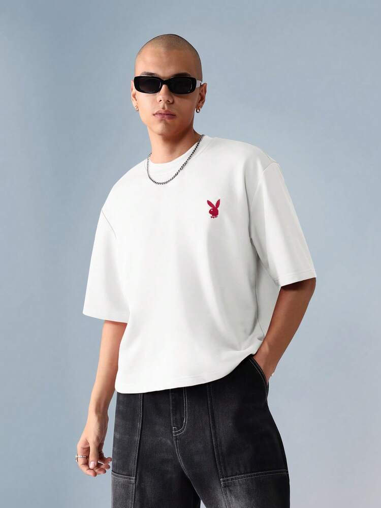 PLAYBOY X SUMWON Camiseta corta de manga corta con estampado de logo y gráfico de letra en la espalda - Blanco - Añade 2