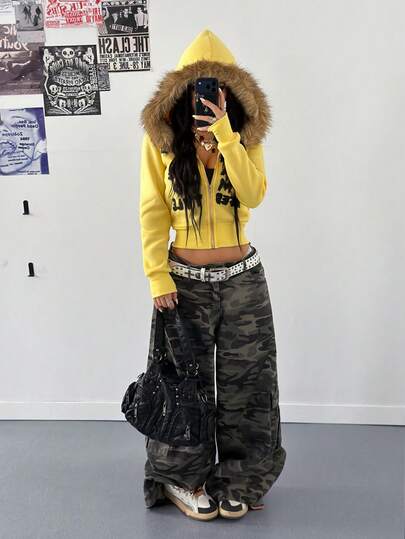 StreetHx 女士灰色保暖内衬黑色涂鸦字母印花渐变毛领修身短款连帽卫衣，秋冬款