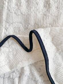 PrepCrw Váy chữ A cho bé gái tuổi teen với viền đen và cổ tròn trắng, tay dài, hoàn hảo cho phong cách trẻ trung, thanh lịch, chỉn chu, giản dị, thành thị. Thích hợp mặc khi đi chơi, dự tiệc, trở lại trường, mùa hè và mùa thu. (Từ khóa: Váy ren, Váy đi nhà thờ, Váy trắng, Váy nơ, Váy ren trắng mùa thu, Váy nơ đen, Váy đính nơ, Trang phục lễ hội, Váy đi nhà thờ, Trang phục bé gái, Ngày lễ, Giáng sinh) - trắng - Xem 4