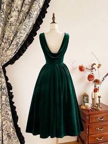 Vintamour Vintage Elegant Women's Dress With Pockets Velvet Pearl Chain Party Holiday Cocktail Dress Fall Clothes For Women Halloween Costumes Winter Clothes Christmas Winter Dress Women Autumn Clothes For Women Halloween Clothes For Women Christmas Clothes For Women Christmas Party Dress New Year Dress Thanksgiving Outfit For Women Elegant Dresses For Party,Dresses For Women Elegant - Dark Green - View 3