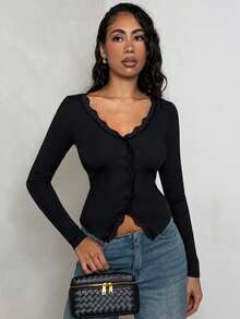 SHEIN Glamour Women's Minimalist Black Ribbed Knit Lace-Trimmed V-Neck Button-Down Long-Sleeved Fitted Waist Regular T-Shirt,Spring Outfit Women,Valentine Outfits For Women,Everyday Basic Outfits,Black Sexy Women's Top Black Ribbed Long Sleeve Top Black Lace Top Low Cut Black Top Sexy Black Top Black Lace Long Sleeve Top Low Cut Top Sexy Blouses Black Sexy Tops Lace Undershirt Long Sleeve Cute Black Top - Black - View 5