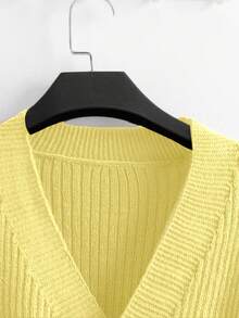 GlowEve New European & American Fashion Mixed Color Chic Versatile Knitted Sweater Top - Light Yellow - View 4