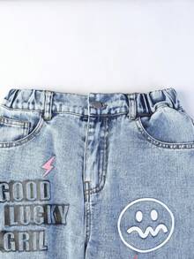 SHEIN ChillGRL 女童可爱小熊标语印花休闲牛仔裤 - 淺色水洗藍 - 查看 7