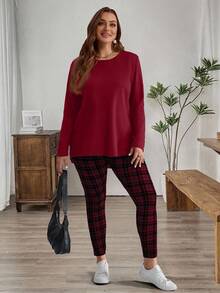 Rosumi Bộ áo phông đen và quần legging kẻ caro cỡ lớn cho mùa đông dành cho nữ - Đỏ - Xem 5