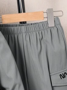 SHEIN Set de 2 piezas de chaqueta con capucha casual y cómoda con bolsillos y pantalones jogger de unicolor para niños pequeños, adecuado para salidas, escuela, reuniones diarias, otoño/invierno - Gris - Ver 8