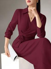 Heiryn Elegante vestido floral con cuello fruncido, cintura plisada y escote en V, estilo elegante y sofisticado para el trabajo - Burdeos - Ver 1