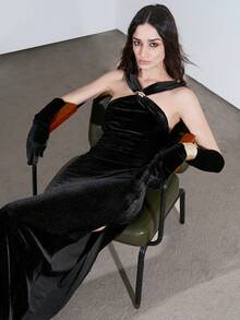 Lumivelle 女士金属扣装饰吊带露背镂空修身侧开衩A字丝绒性感吊带裙 - 黑色 - 查看 1