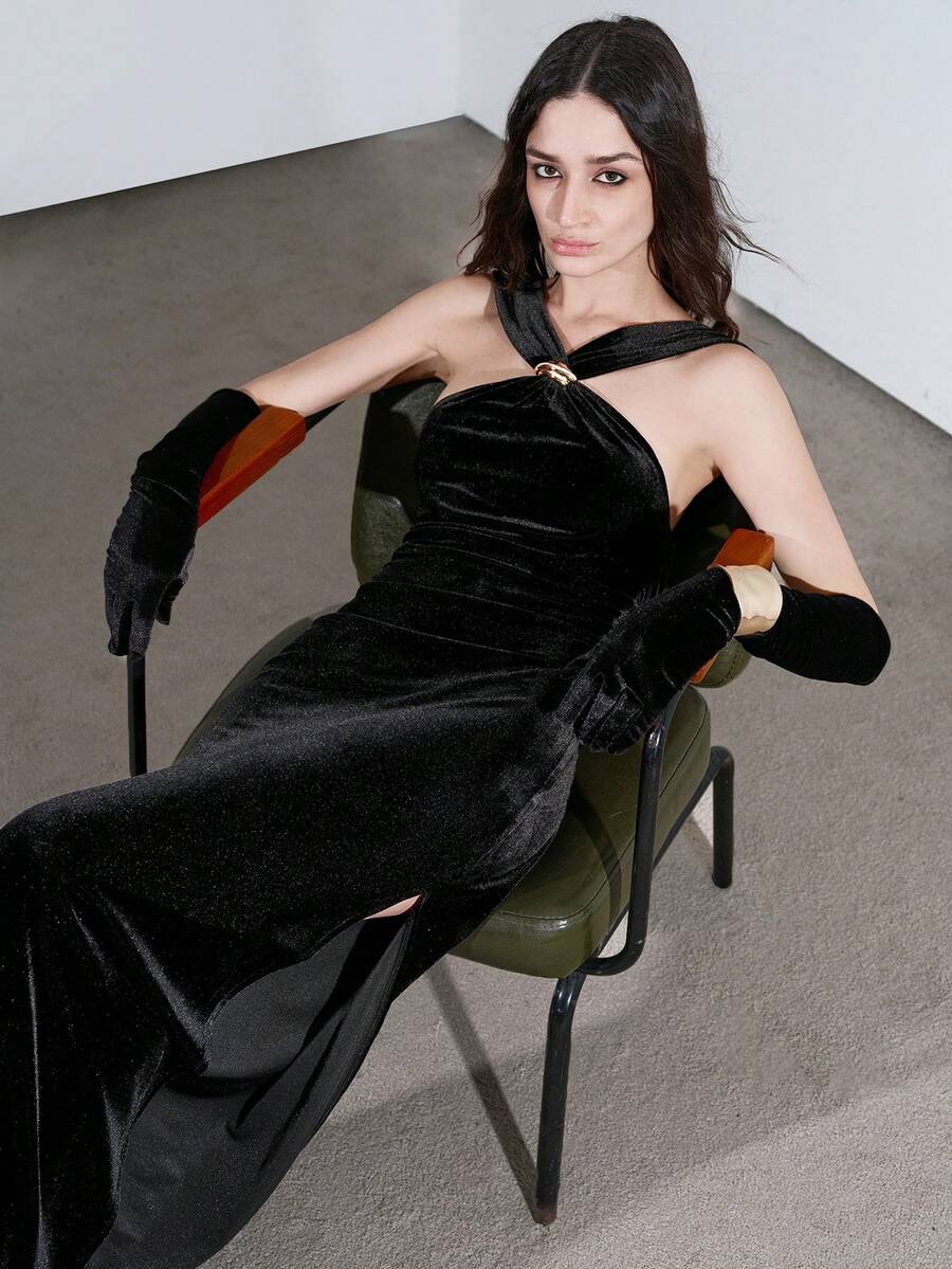 Lumivelle 女士金属扣装饰吊带露背镂空修身侧开衩A字丝绒性感吊带裙 - 黑色 - 查看 1