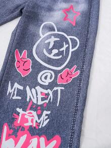 SHEIN ChillGRL Tween Girl Numeric Print V-Neck Short Sleeve Top And Graffiti Print Denim Effect Long Pants Casual Summer Outfit, School, Campus, College - Pink - View 7