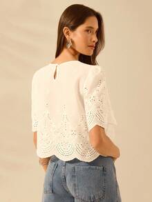 CAJUNI 女士度假休闲水溶蕾丝镂空肩部褶皱短款衬衫