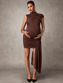 MaterniChic Vestido de maternidad elegante para fiesta de unicolor con drapeado ajustado y bajo asimétrico - Marrón - Ver 3