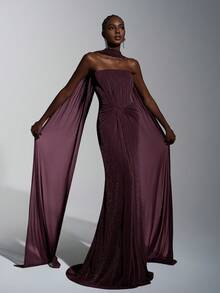 Elitara 极简主义结构主义手工褶皱无肩带紧身连衣裙，适合作为晚礼服、商务正装、宾客礼服、网纱连衣裙、正式礼服、长款连衣裙穿着。